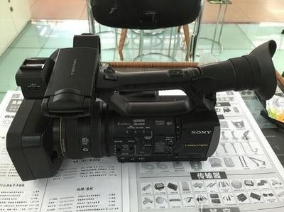 索尼HXR-NX3婚庆摄影机 专业手持摄像机的全能之选